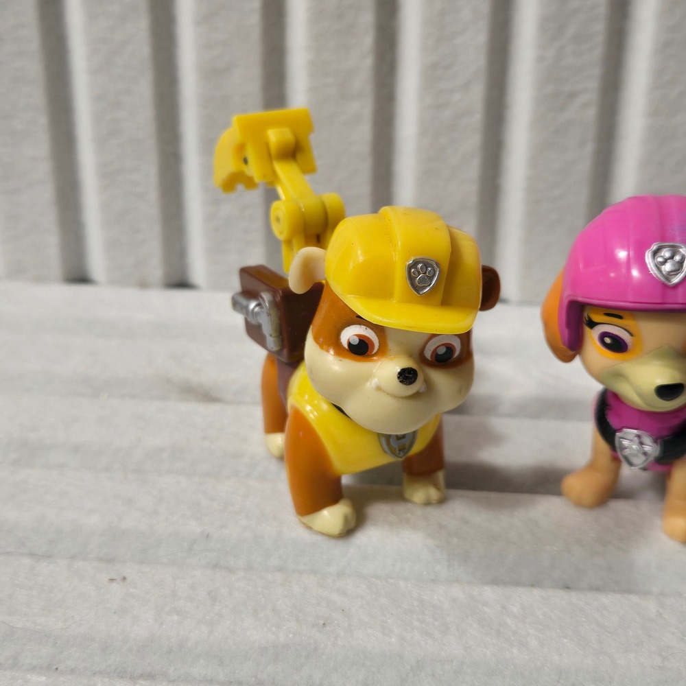 Paw Patrol Rubble and Skye Action Figure Set Yellow Construction Pink Pilot Toy‎